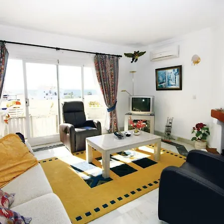 Cozy Apartment In Calahonda With Wifi Apartment