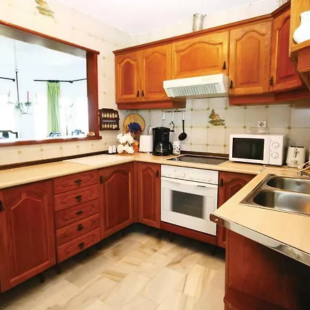 Cozy Apartment In Calahonda With Wifi Apartment La Cala De Mijas